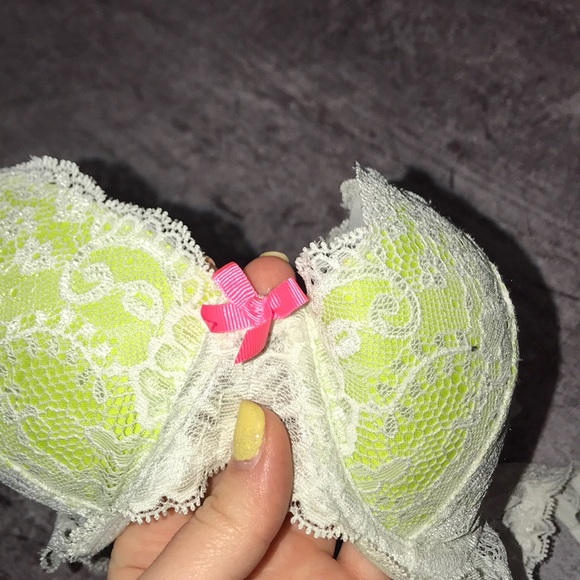 34B bra - Picture 2 of 4